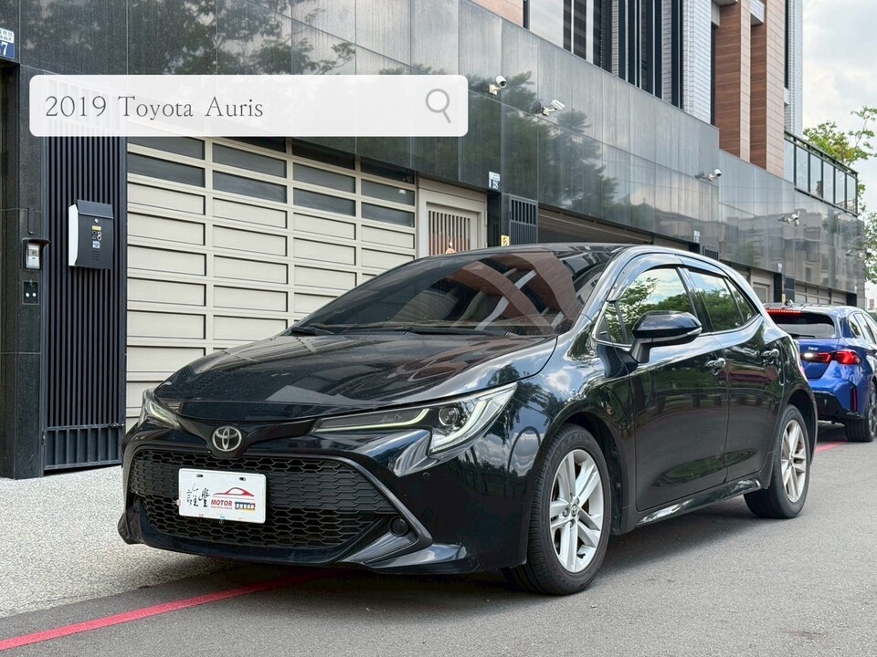 2019 TOYOTA  AURIS